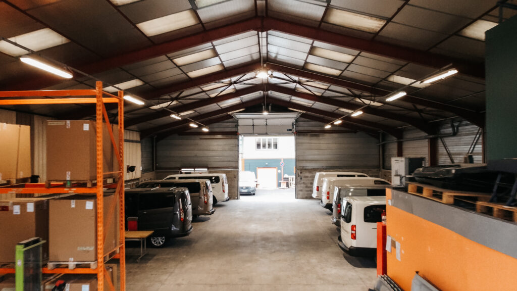 Garage pour aménagement de véhicule