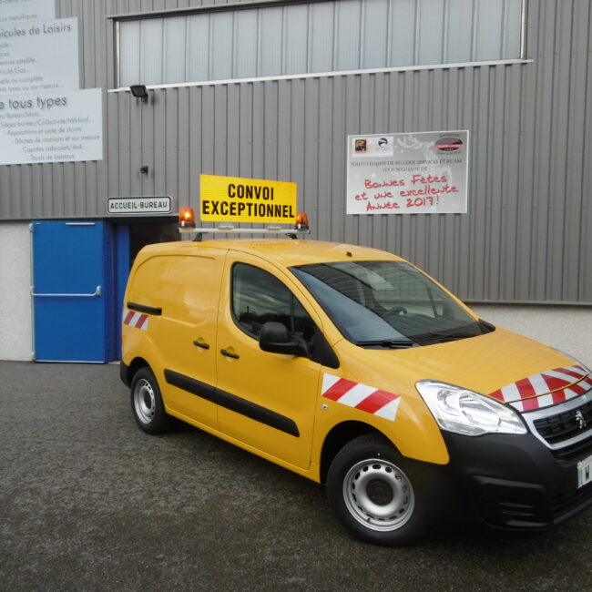 berlingo jaune convoi exceptionnel