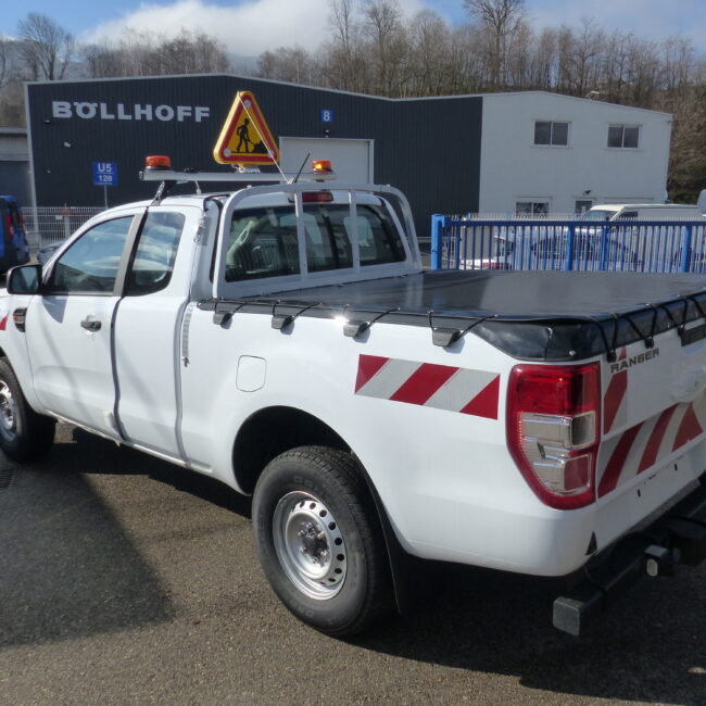 voiture blanche travaux